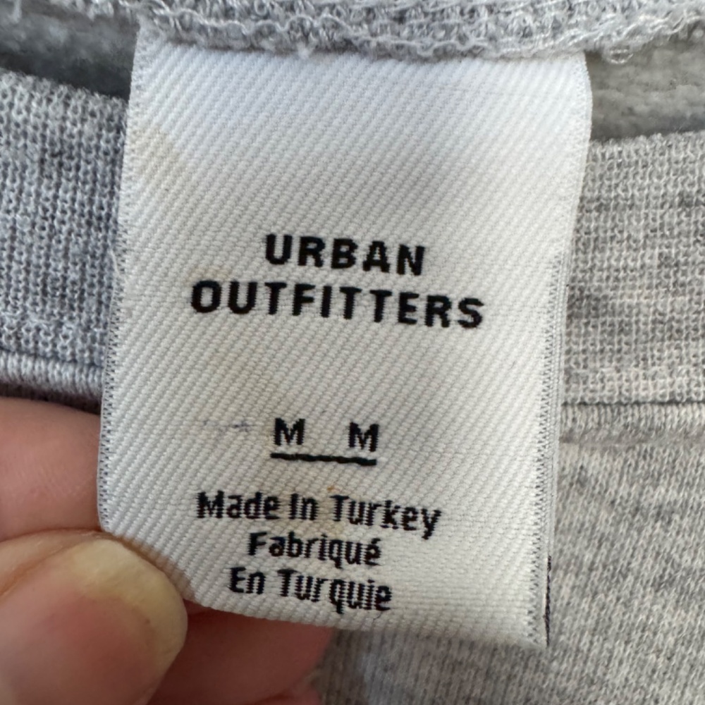 Urban Outfitters UO Varsity College Badge Crew Neck Sweatshirt Gray Unisex M - Picture 4 of 6